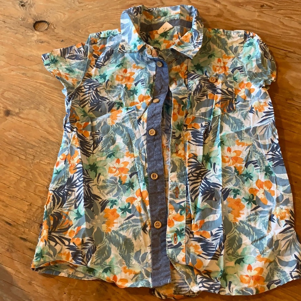 Egg button down